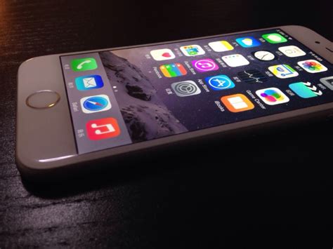 Real Or Fake Alleged White Iphone 6 Shown In Videos
