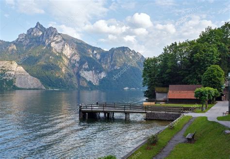 Traunsee Summer Lake Austria — Stock Photo © Wildman 32707317