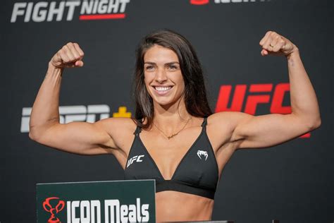 Mackenzie Derns New Weight Problem Coming Into Fights Too Light