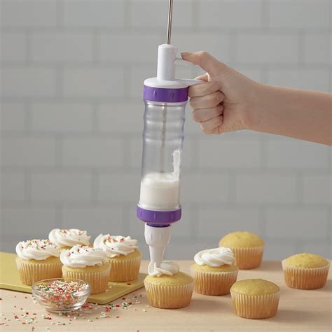 Shop cake decorating tools at hobbycraft from wilton, pme, culpitt and the little venice cake company. Wilton Dessert Decorator Plus Icing Cake Decorating Tool ...