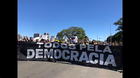 Veja a manifestação pelo 'fora bolsonaro', realizada em campinas, neste 24 de julho. Manifestação 21/06 Brasilia Pela Democracia e Fora ...