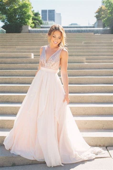 20 Gorgeous And Glamourous Metallic Wedding Dresses