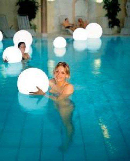 Organic balloon decor is a new and growing trend. caityyrosee's save of Unique, Modern, Contemporary, Funky ...