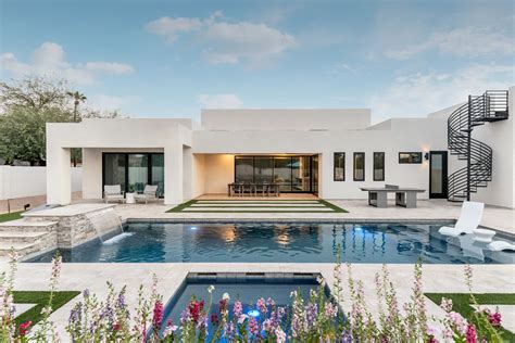 Pool Design Spotlight Scottsdale Modern Backyard — Presidential Pools Spas And Patio