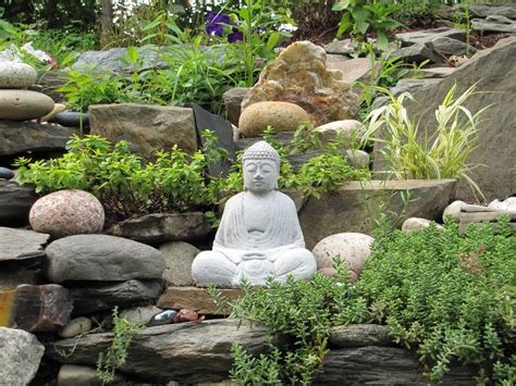 Sloped Garden With Rocks And Buddha Statue Buddha Garden Statues In