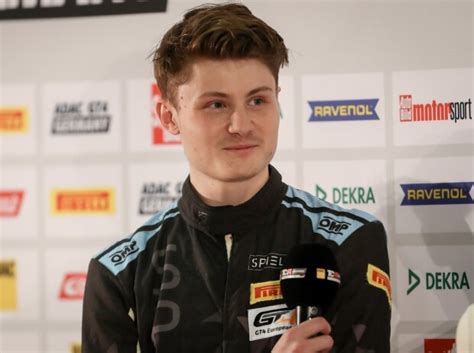 Minecraft, gta, formel 1, ark, satisfactory. Youtube-Star Felix von der Laden: "Ich liebe den Motorsport!"