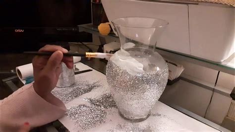 Glitter Vase How To Use Glitter And Mod Podge Diy Glam Vase Idea