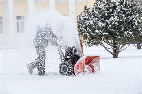 6 Benefits Of Hiring A Snow Removal Service For Your Residential Property