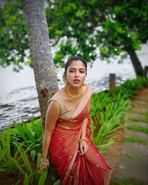 Amala Paul Looks Like A Goddess In These Latest Photos The Indian Wire