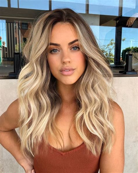 50 blonde highlights ideas to freshen up your look in 2023 blonde hair inspiration balayage