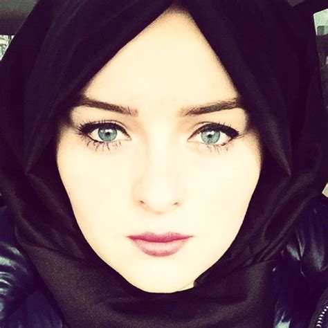 syrian beaty in 2020 hijab fashion arab beauty hijabi girl