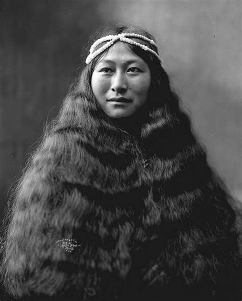 Hairstory Blog Inuit Woman Native American Hair Native American Braids