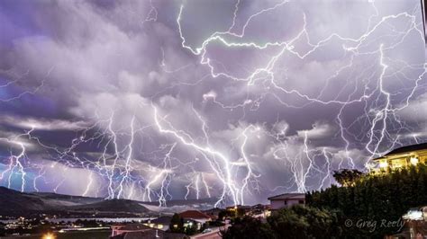 Lightning Lights Up Okanagan Skies Causes Spot Fires Globalnewsca