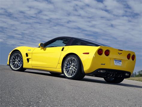 Technical editor michael austin pits chevrolet's best corvettes, the zr1 and z06, against one another in the latest episode of car and driver. CHEVROLET Corvette ZR1 specs & photos - 2008, 2009, 2010 ...