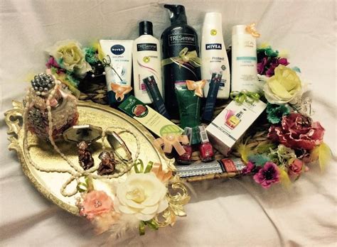 Gifts form an integral part of indian weddings. Pin by Vrishti Creations on Vrishtii | Wedding gifts for ...