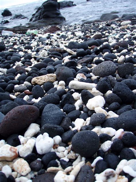 The site owner hides the web page description. 山のぼり海もぐり: トカラ列島・諏訪之瀬島→平島へ 平島は巨 ...