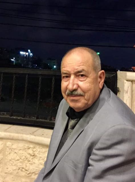 وَأَمَّا الْجِدَارُ فَكَانَ لِغُلامَيْنِ يَتِيمَيْنِ فِي الْمَدِينَةِ وَكَانَ تَحْتَهُ كَنزٌ لَّهُمَا وَكَانَ أَبُوهُمَا صَالِحًا فَأَرَادَ رَبُّكَ أَنْ يَبْلُغَا أَشُدَّهُمَا وَأَمَّا مَنْ آمَنَ وَعَمِلَ صَالِحًا فَلَهُ جَزَاء الْحُسْنَى وَسَنَقُولُ لَهُ مِنْ أَمْرِنَا يُسْرًا. جو 24 : عبد الله صالح الصمادي في ذمه الله