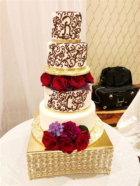 Wedding Cakes Queen Of Cakes