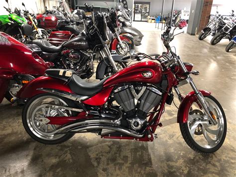 Victory vegas vs harley davidson. 2006 Victory Jackpot | American Motorcycle Trading Company ...