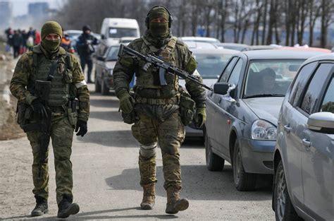 Rob Lee On Twitter Russian Spetsnaz In Mariupol With An Ak 12 Rifles