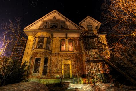 Marketing Secrets Behind The Worlds Scariest Haunted Houses Pardot