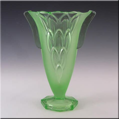 Stölzle 19085 Czech Art Deco Uranium Green Glass Vase [ws10025] £33 25 Green Glass Vase
