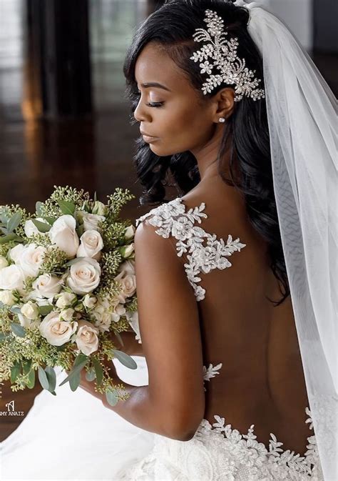 Celebrating Latinx Wedding Traditions And Hispanic Wedding Vendors Bride Headpiece Black