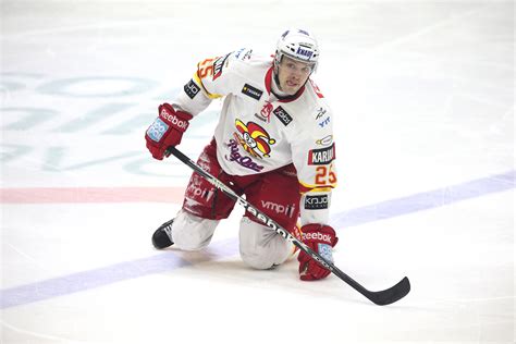 Read 18 reviews from the world's largest community for readers. Oliko Jarkko Ruutu HIFK:n myyrä Jokereissa? | Lätkä ...