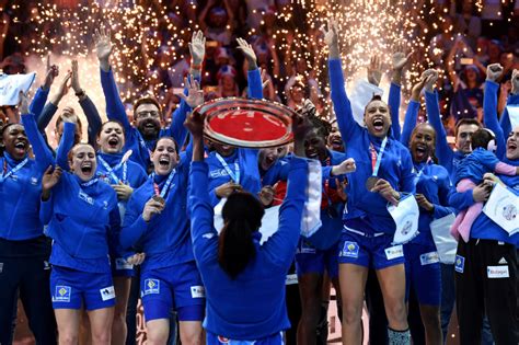 Les Actualités De 7h30 Handball La Joie Immense Des Bleues