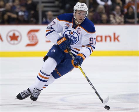 Oilers sign star Connor McDavid to 8-year, $100 million deal - Houston, TX