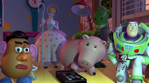 Toy Story 2 Tv Scene Youtube
