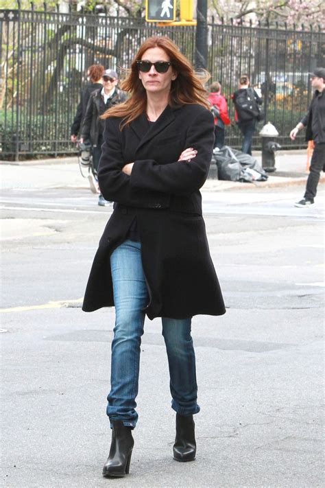 Julia Roberts Out And About In New York 04182015 Hawtcelebs