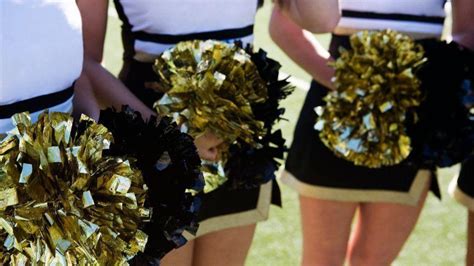 Kenosha Cheerleading Coaches Handed Out Big Boobie And Big Booty Awards To High School Girls