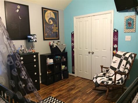 Spooky and scary halloween bedroom decorating ideas 31. 22 Halloween Bedroom Ideas - Cathy