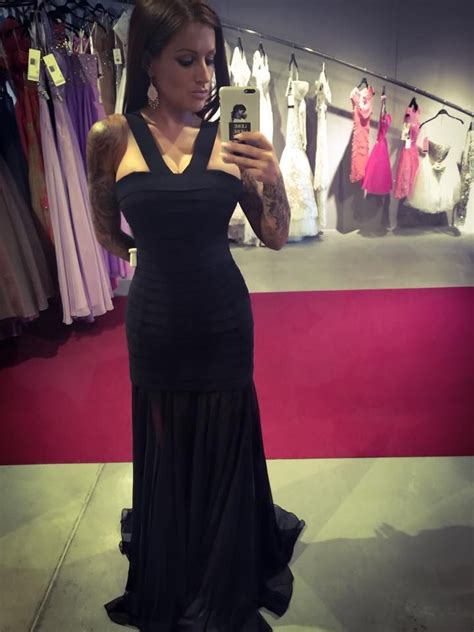 @followjuliajasmin neues jahr, neuer platz im kleiderschrank muss her ! Julia Jasmin Rühle aka JJ in Sherri Hill bei crusz Berlin ...