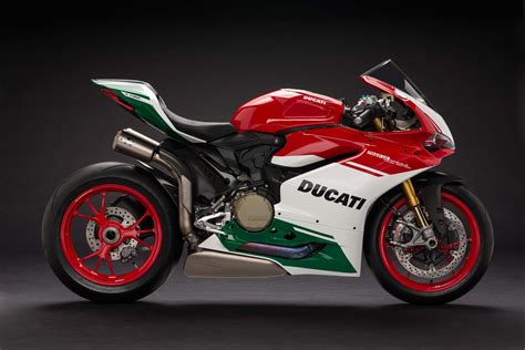 Ducati 1299 Panigale R Final Edition Finally Debuts Asphalt And Rubber