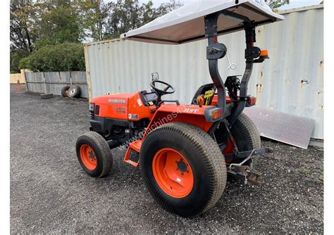 The bx series has an 18hp 3 cylinder diesel tractor and it may be the same engine as your d662. Used Kubota Kubota L3400D FWA 4WD Tractor Tractors in ...