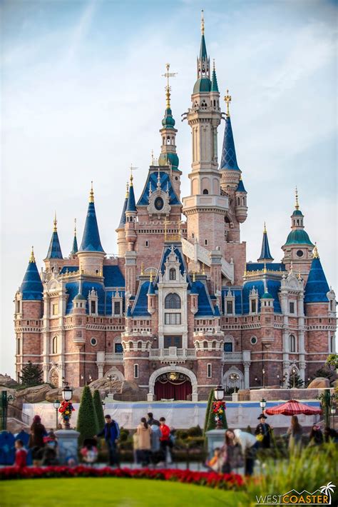 Enchanted Storybook Castle Shanghai Disneyland Walt Disney Theme