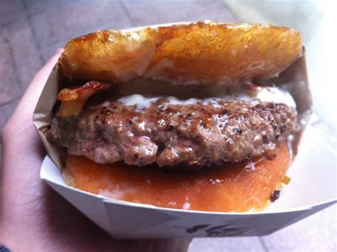 Holy Donut Buns At Da Burger Boss Closed The Unvegan
