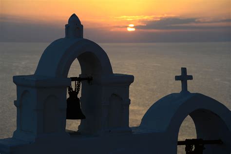 Oia Church At Sunset Santorini Introduction Pictures Greece In