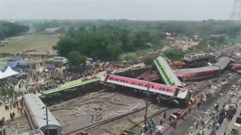 india train crash dead bodies
