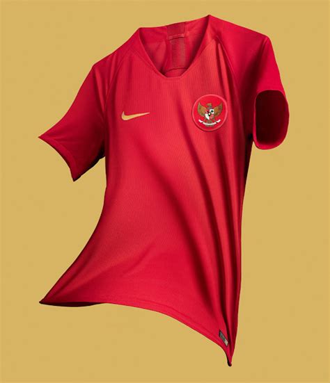 Jika anda mencari desain kit dls atau dream league soccer timnas indonesia yang paling baru di tahun 2019/2020 maka bisa anda lihat disini. Kit DLS Timnas Indonesia 2019 2020 Uji Coba Piala AFF 2019 ...
