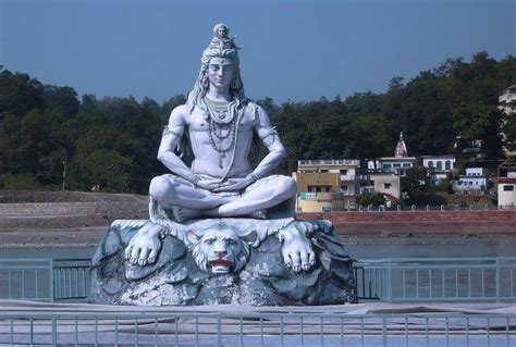 Shiva Statue Rishikesh A Divine Reflection In The Holy Water