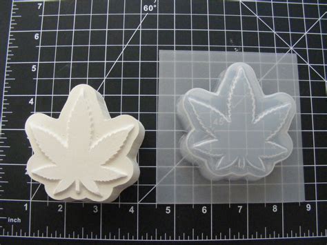 Hemp Leaf Mold Plastic Mold For Bath Bombs Soap Mold Etsy