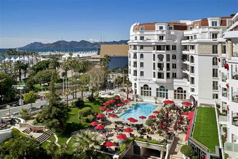 30 Le Majestic Hôtel Barrière Cannes Les 30 Plus Beaux Hôtels De France