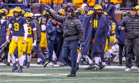 Interesting Facts Stats Notes From Michigan Football Vs Illinois