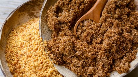 So, what's the difference between white sugar and can i substitute white sugar for brown sugar? The real difference between light and dark brown sugar