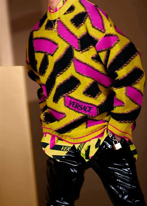 Versace Fw21 In 2021 2021 Fw Collection Fashion Versace