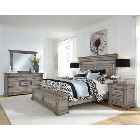 Classic Traditional Gray 4 Piece Queen Bedroom Set