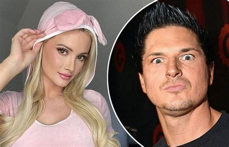 Holly Madison Splits From Boyfriend Zak Bagans After Almost Two Years